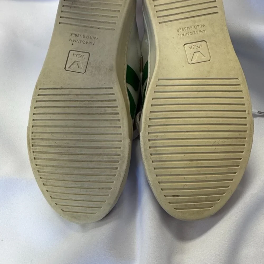 Veja White & Green Kids/Womens Tennis Shoes 5M/7M